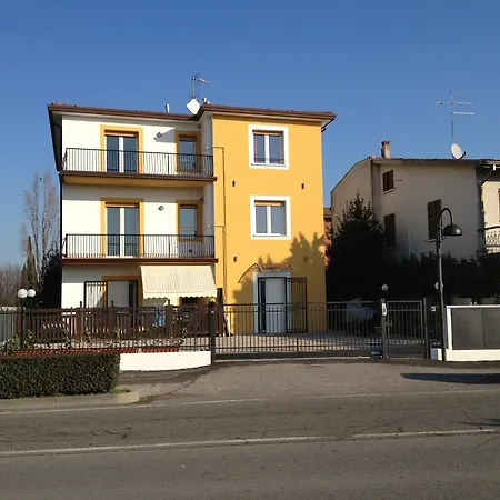 Perla Del Rent Апартаменты Сирмионе